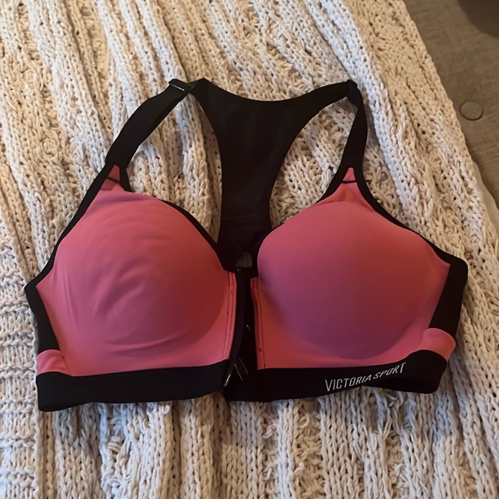 Victoria’s Secret Incredible Sports Bra